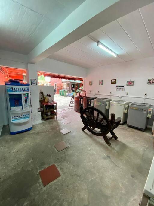 Ratanawong Place 823 Apartment *