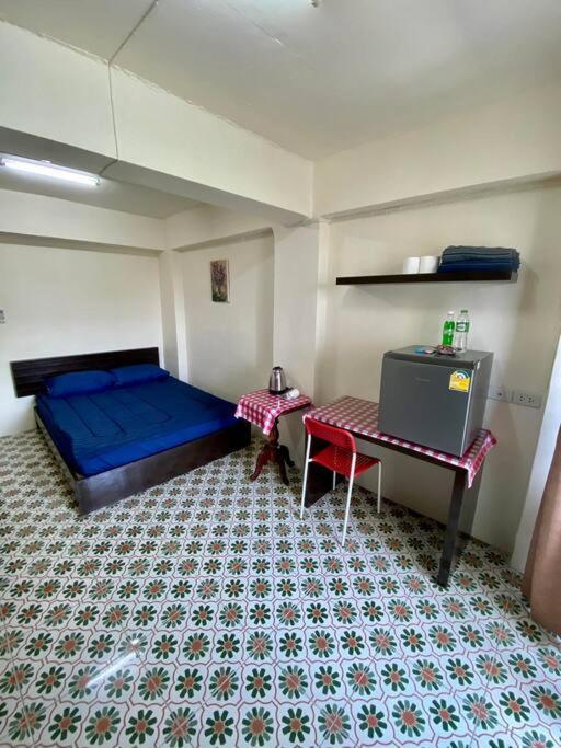 Ratanawong Place 823 公寓 曼谷